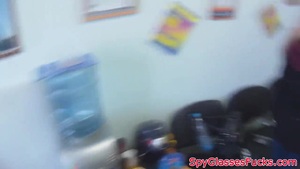 Пикапер снимает и трахает московскую шлюху с бритой писей